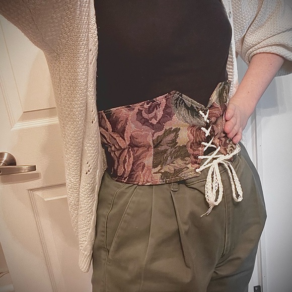 Meet your Posher, Mariah - Picture 4 of 12